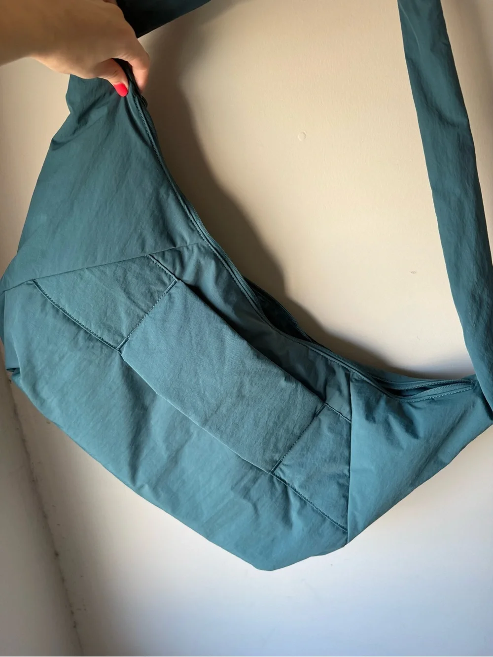BEIS The oversized crescent catchall in teal